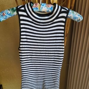 Guess Black and White Stiped Sweater Shirt! Size Small